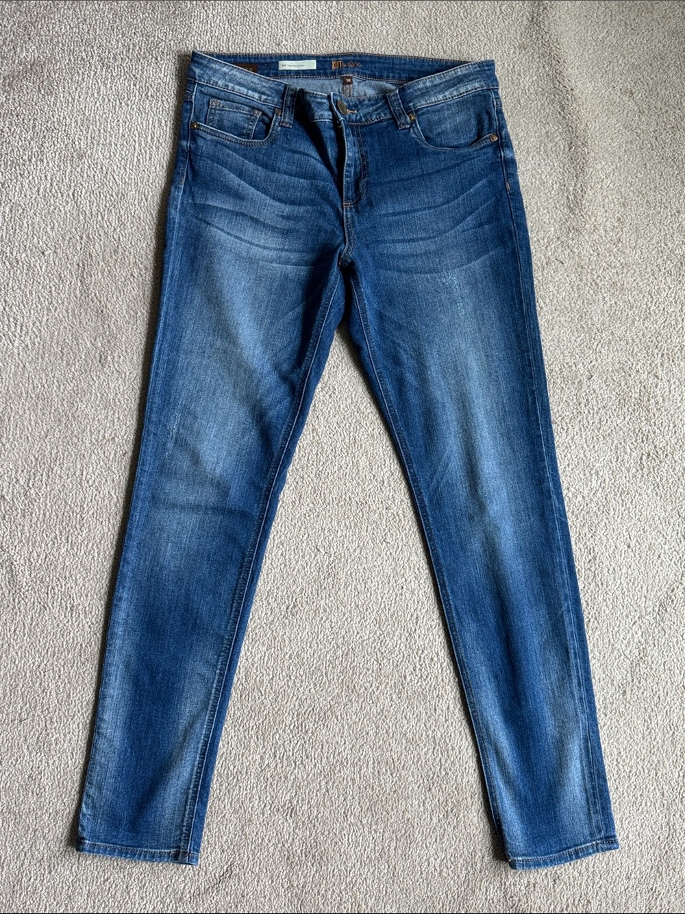 KUT MIA Toothpick Skinny Jenas - Lightly Distressed